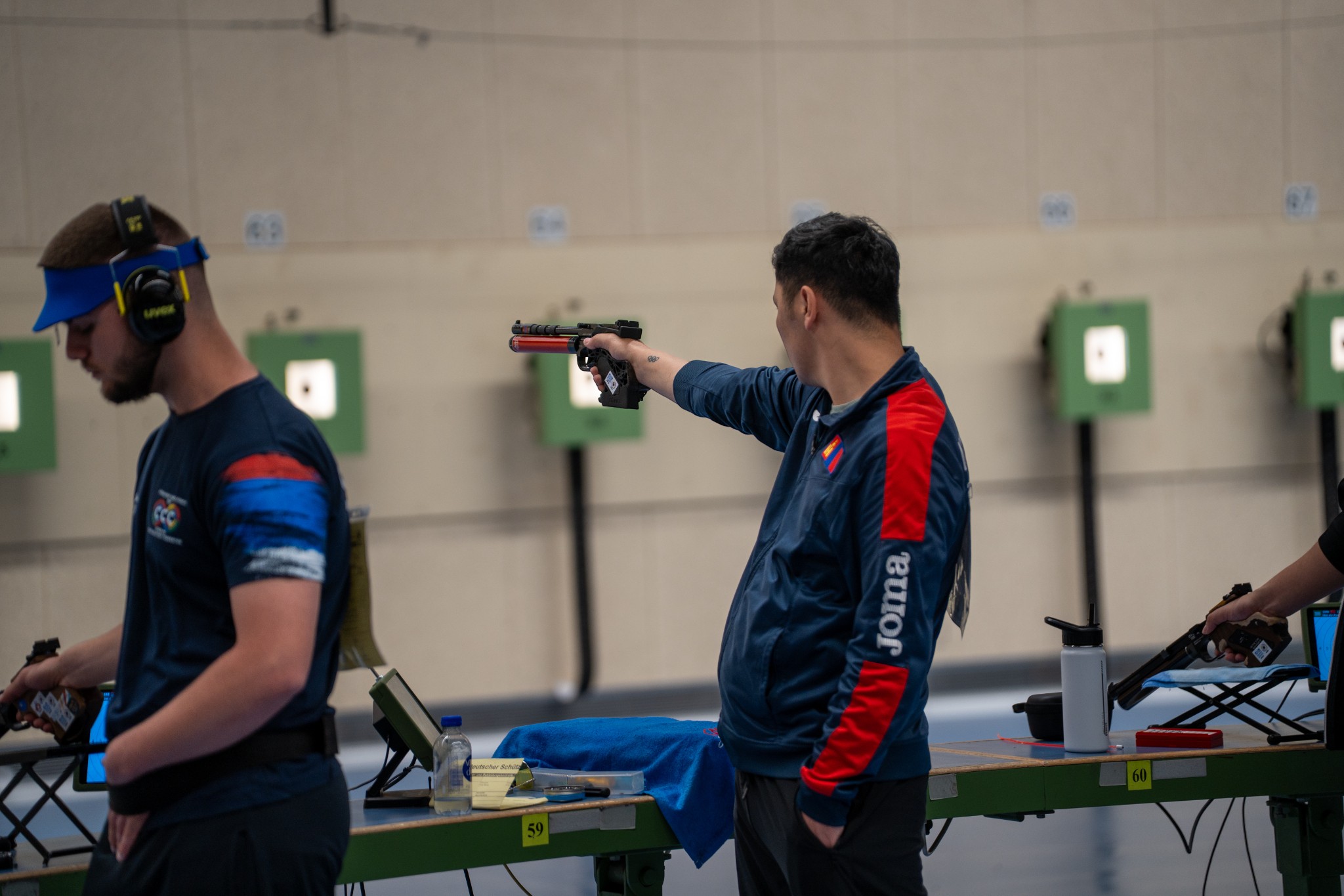 Kühlen Kopf auch im Wettkampf mit einem MESHPRO Maßgriff